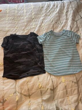 Athleta Kids Short Sleeve Tees - Black Camouflage & Light Blue Stripe